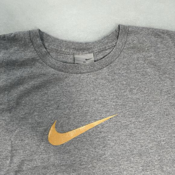 Y2K Nike Silver Tag Baggy Fit Grey Xl Men’s T-shirt Center Swoosh - Picture 2 of 7